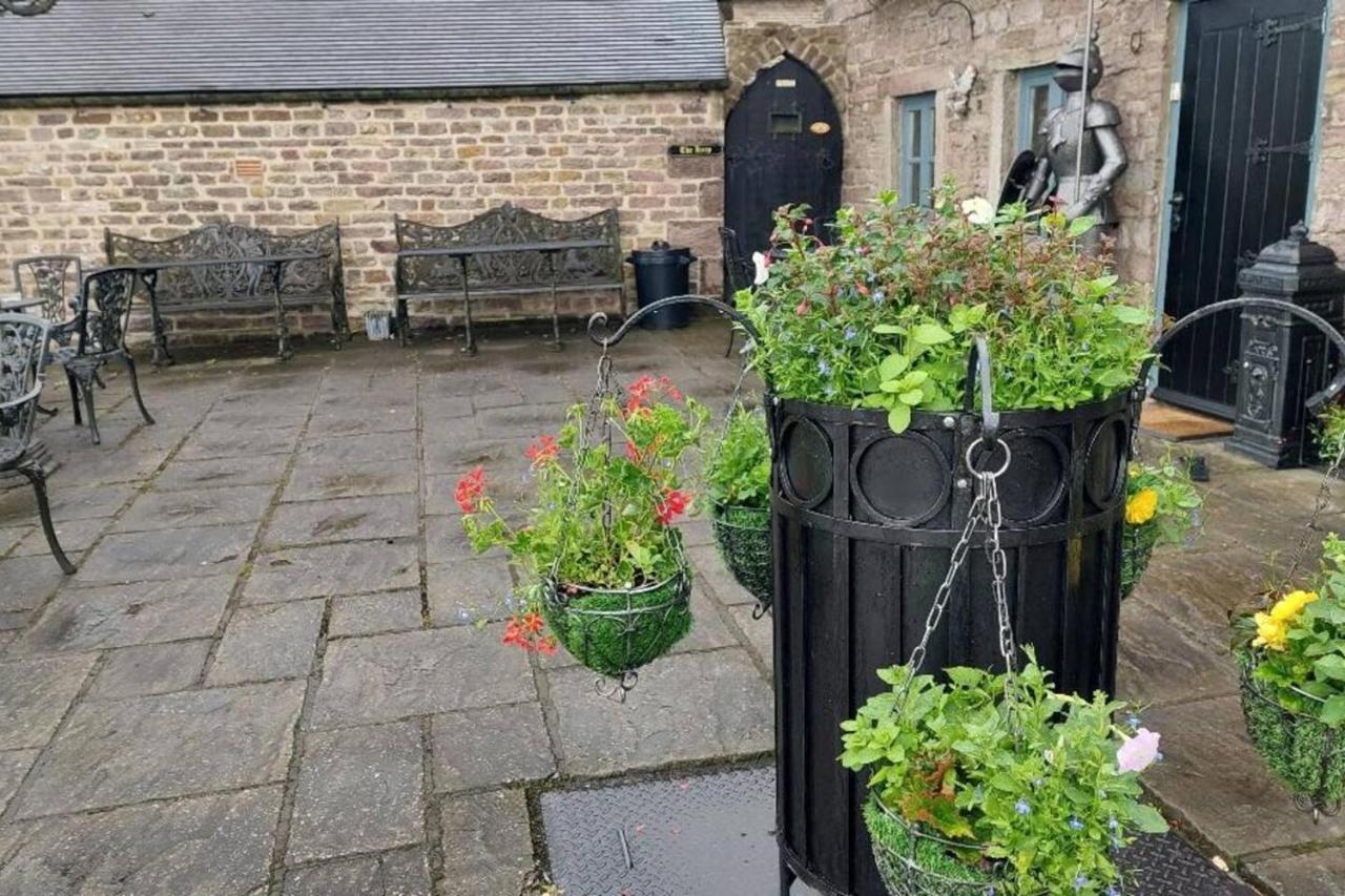 2-Bed Apartment Near Buxton Outstanding Location מראה חיצוני תמונה