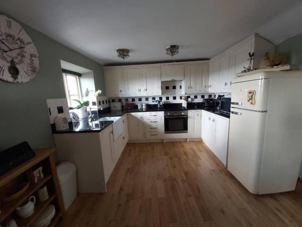 2-Bed Apartment Near Buxton Outstanding Location מראה חיצוני תמונה